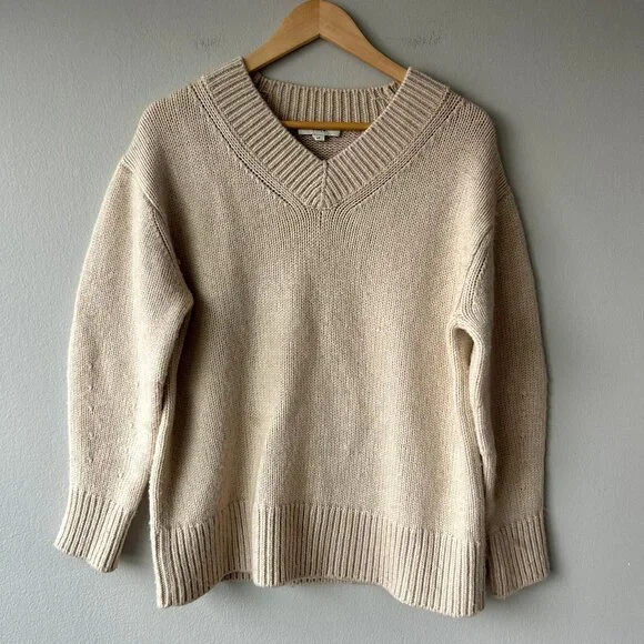 Vince Wool Cashmere V-Neck Sweater Beige Women’s Size S Cozy Elegant - Picture 2 of 11